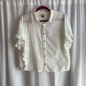 White billow sleeve button down shirt